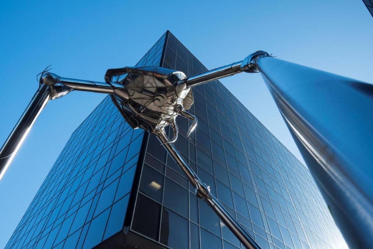 Cloud9Sa At Woking Central Exterior photo